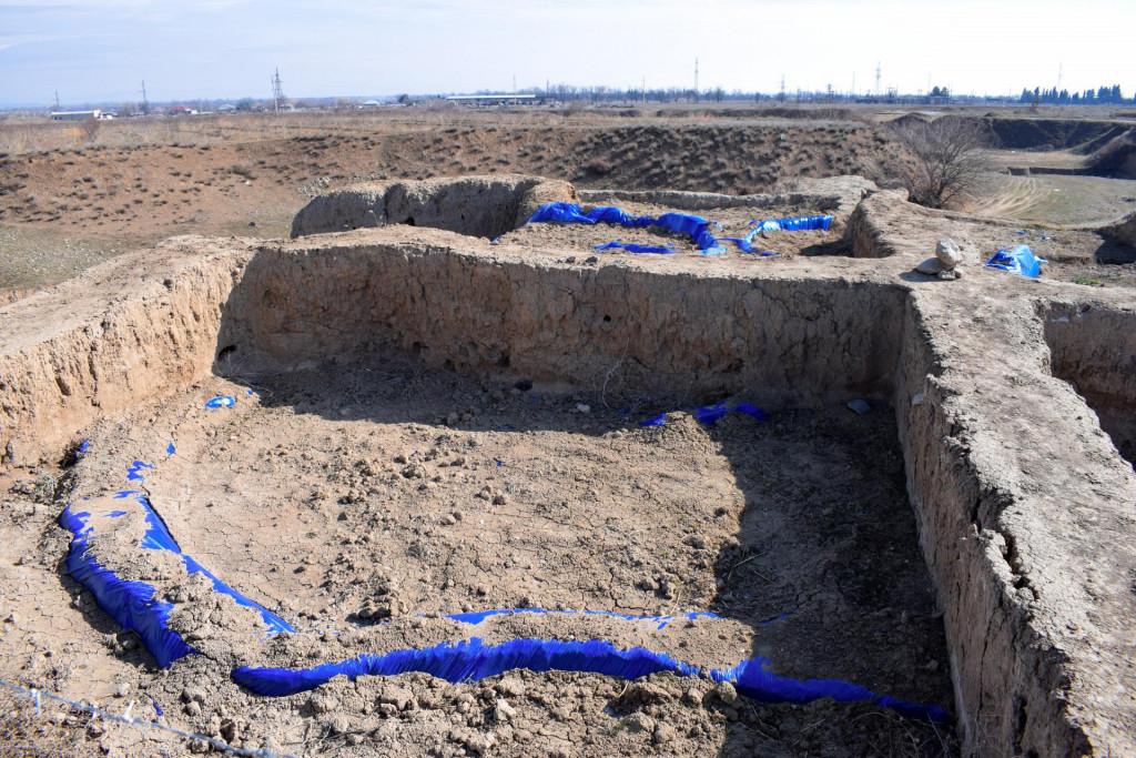 გადაჭრილი გორა