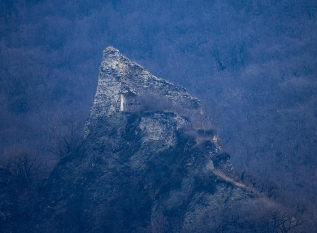 ყელის ციხე