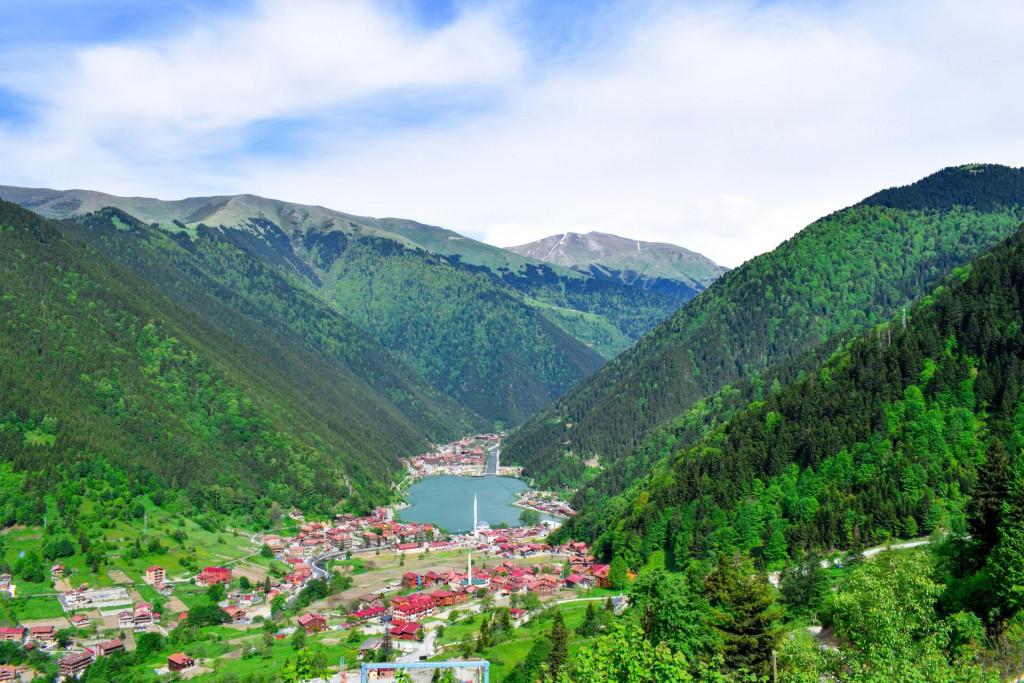 უზუნგოლის ტბა