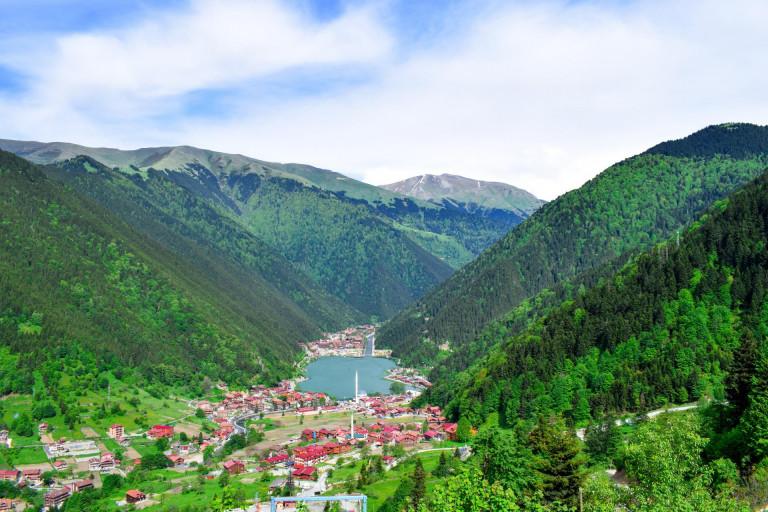 უზუნგოლის ტბა