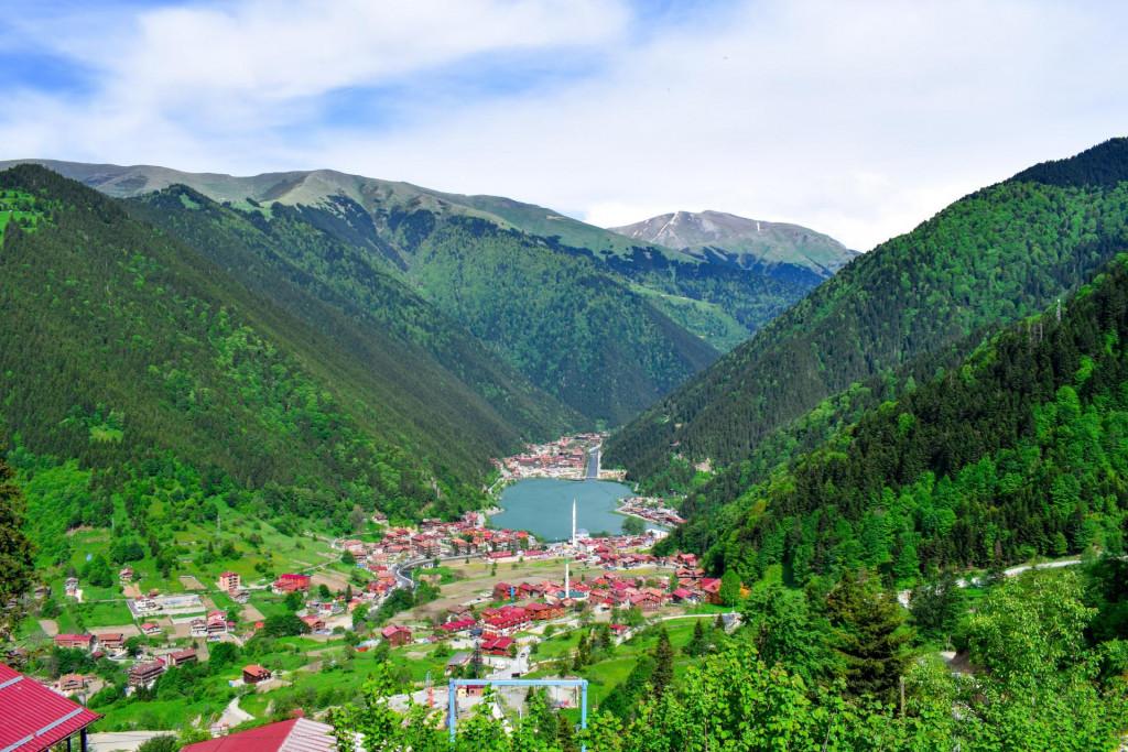 უზუნგოლის ტბა