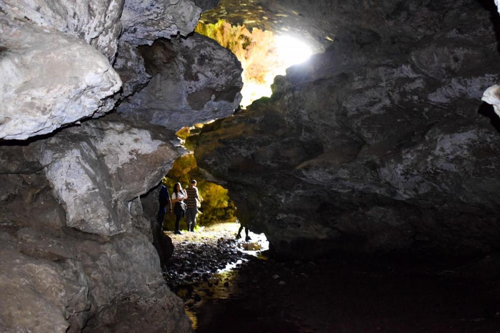 ხვედელიძეების კლდის მღვიმე ზოდში