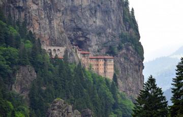 სუმელის მონასტერი