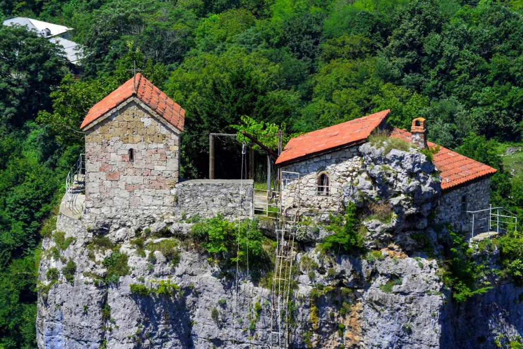 კაცხის სვეტი