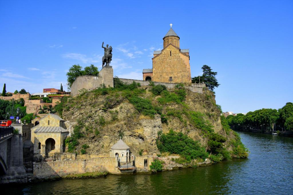 მეტეხის ღვთისმშობლის შობის სახელობის ტაძარი