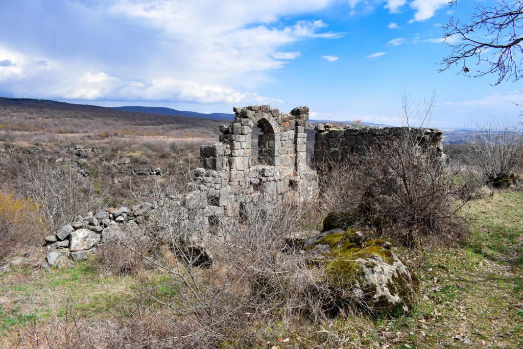 სამშვილდის ნაქალაქარის ჩრდილო აღმოსავლეთით მდებარე სასახლე