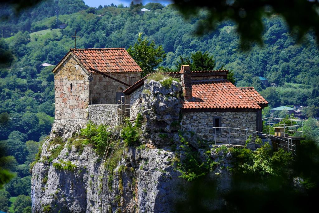 კაცხის სვეტი