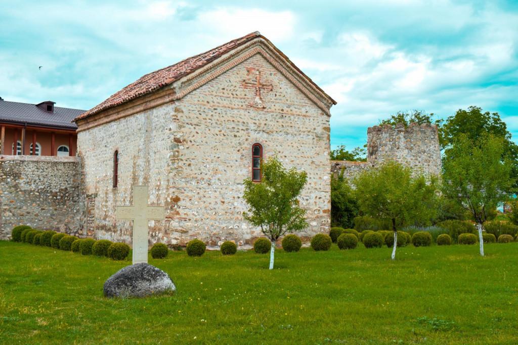 ხაშმის ჩოლოყაშვილების სასახლის კომპლექსი