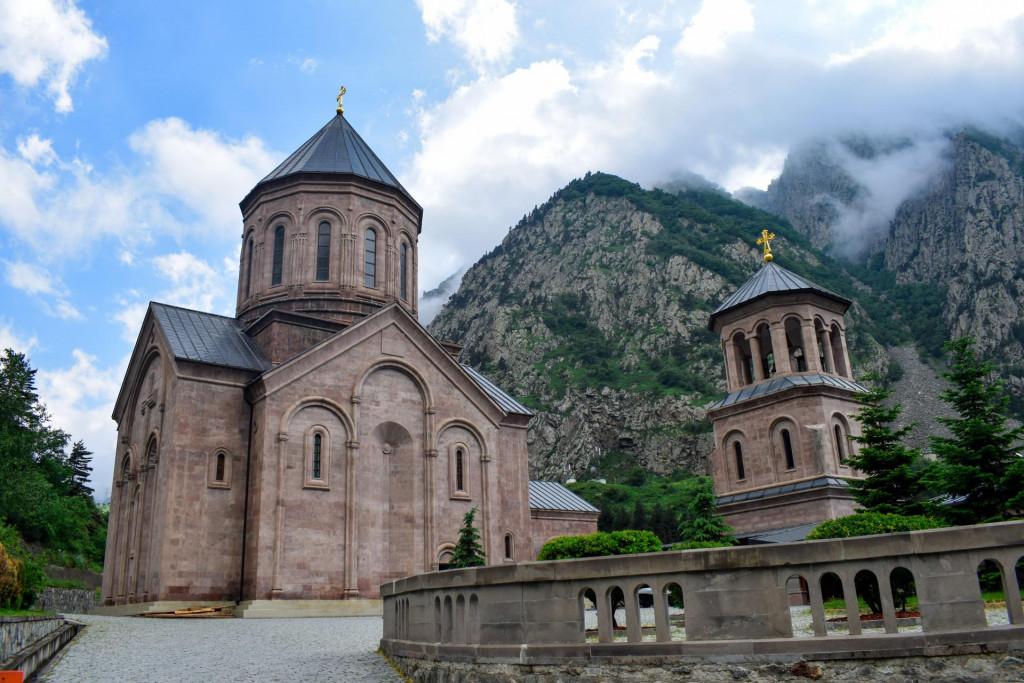 დარიალის სამონასტრო კომპლექსი