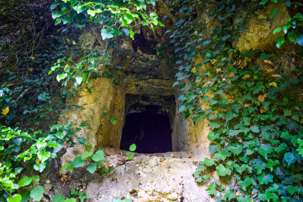 ნავარძეთის (თირის) ღვთისმშობლის მიძინების კომპლექსი