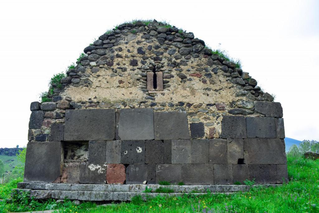 ზემო ყარაბულაღის (შავწყაროს) ეკლესია