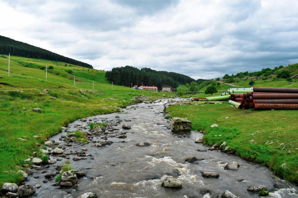ქვემო ყარაბულაღის (შავწყაროს) სამმალიანი თაღოვანი ხიდი