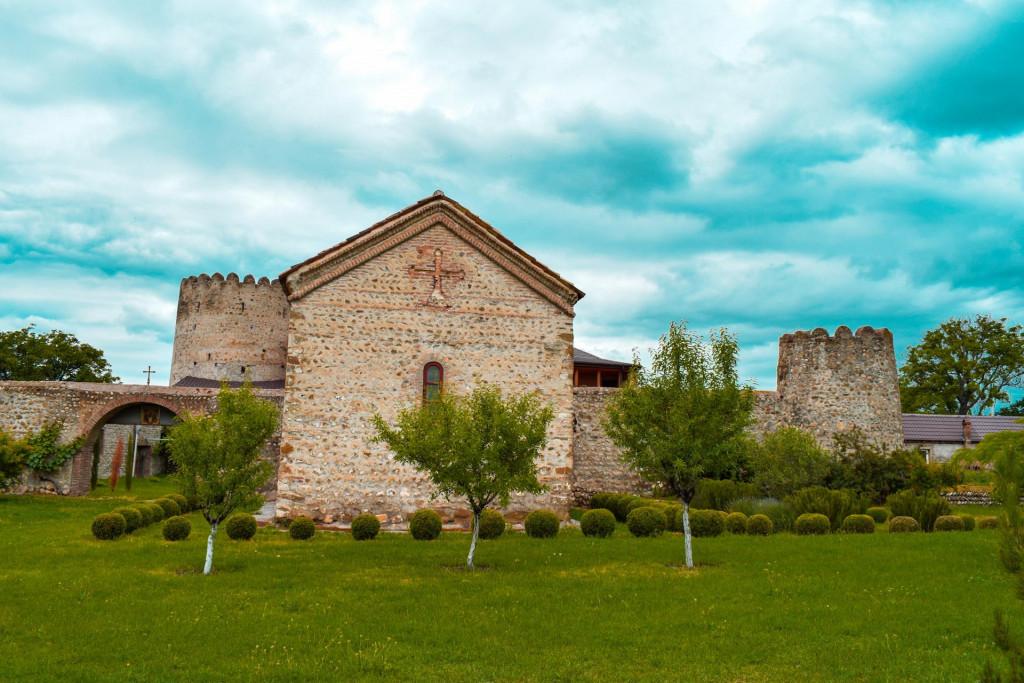 ხაშმის ჩოლოყაშვილების სასახლის კომპლექსი