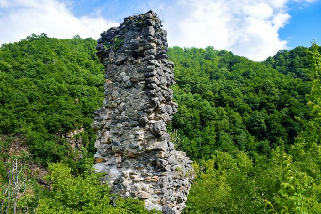 ნავარძეთის (თირის) ციხე