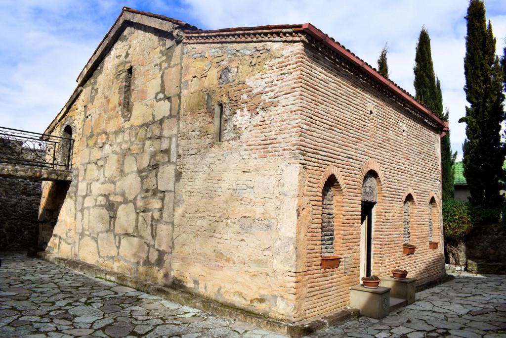 დირბის ციხე-დარბაზი