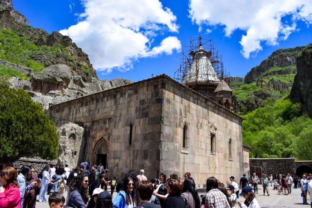 გეღარდის მონასტერი