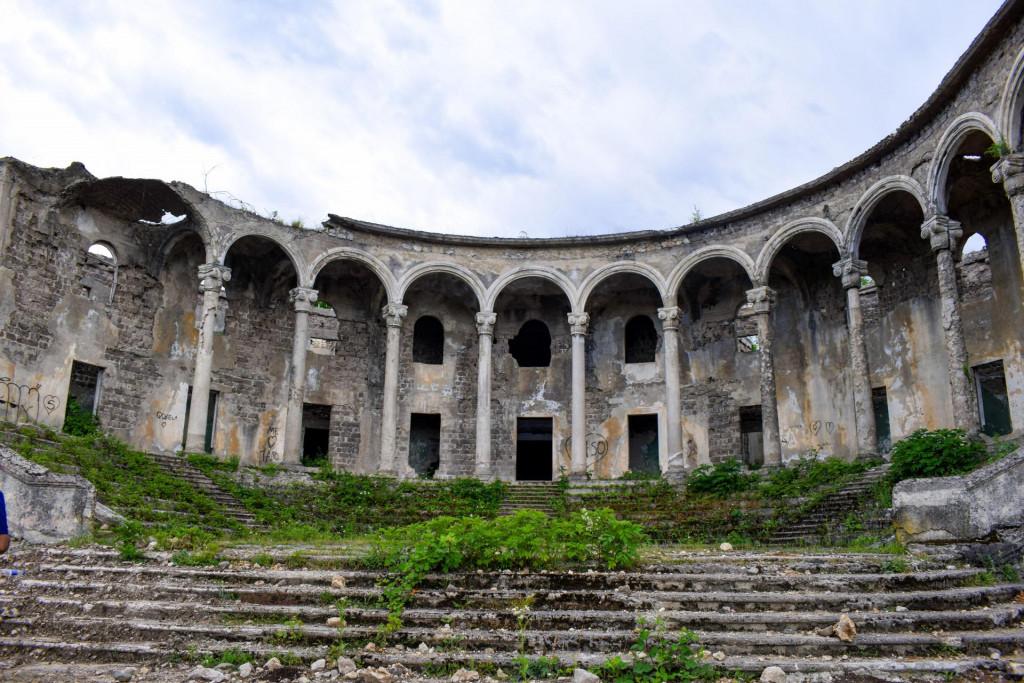 ჭიატურის პიონერთა სასახლე