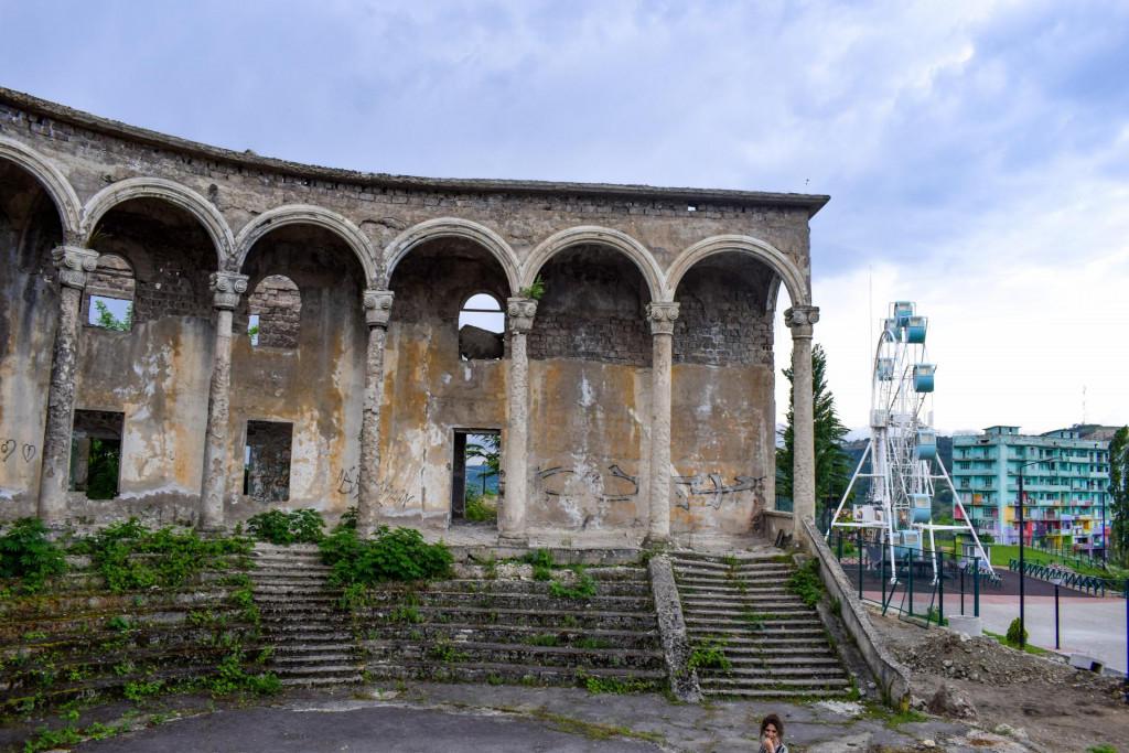 ჭიატურის პიონერთა სასახლე