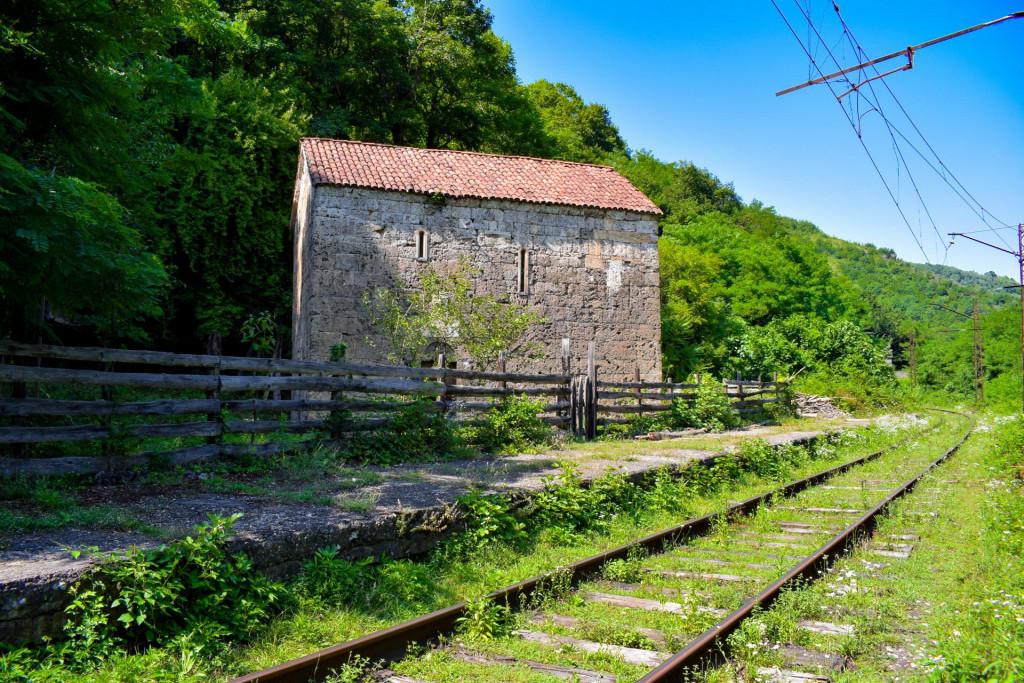 ნავარძეთის (თირის) ღვთისმშობლის მიძინების კომპლექსი