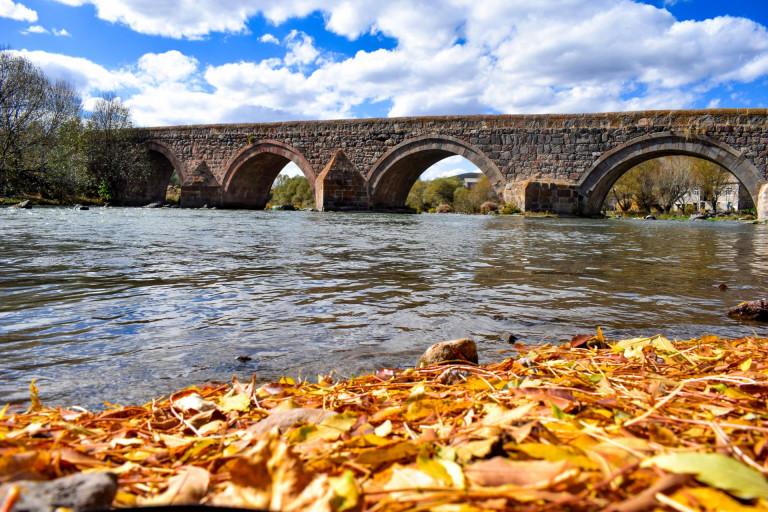 ტონთიოს ხუთმალიანი ხიდი