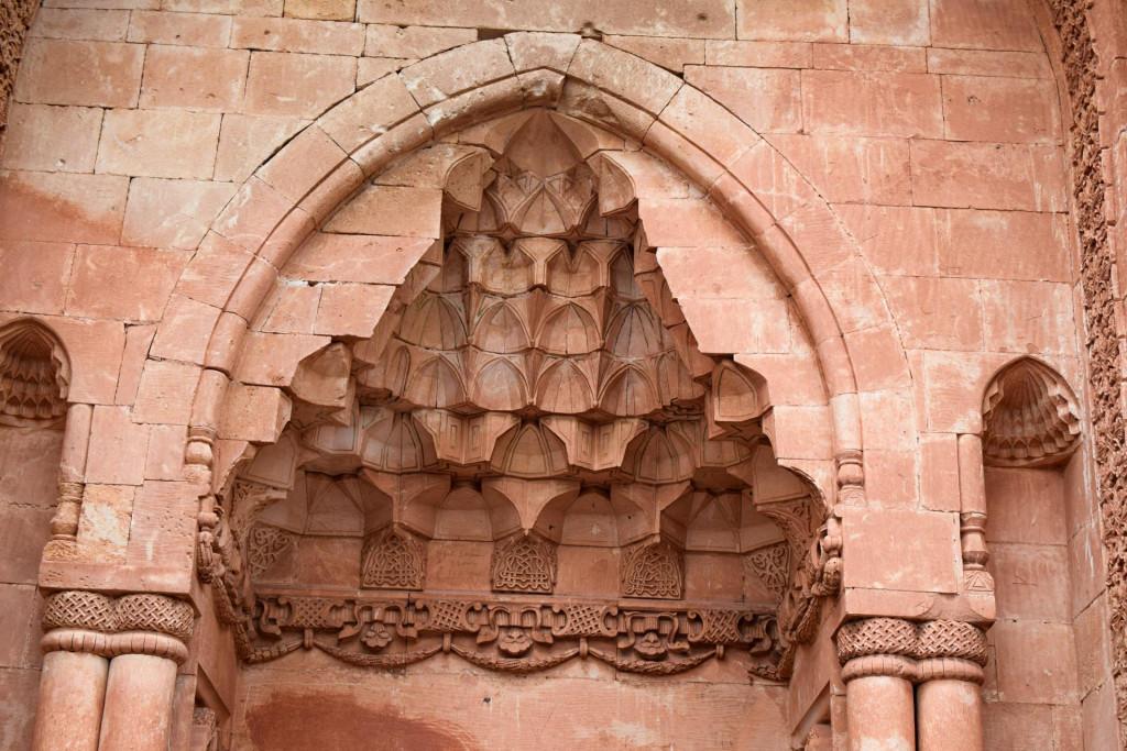 ისაკ ფაშა ჯაყელის სასახლე