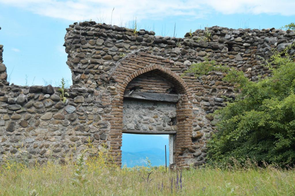 არტოზანის მაყაშვილების ციხე-დარბაზის კომპლექსი II