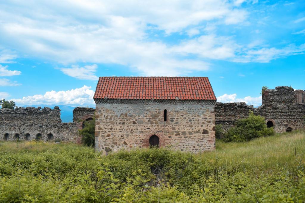 არტოზანის მაყაშვილების ციხე-დარბაზის კომპლექსი II