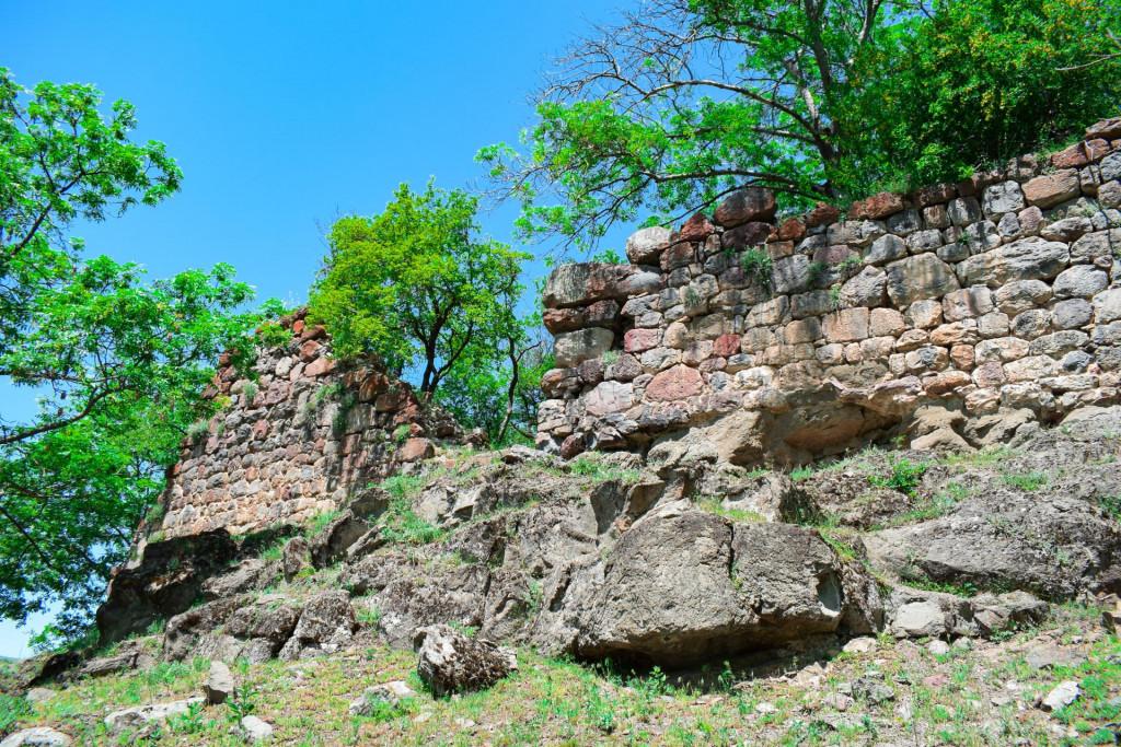 საკირეს ციხე-დარბაზი