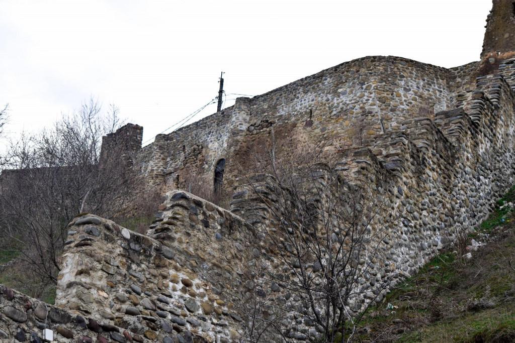 დირბის ციხე-დარბაზი