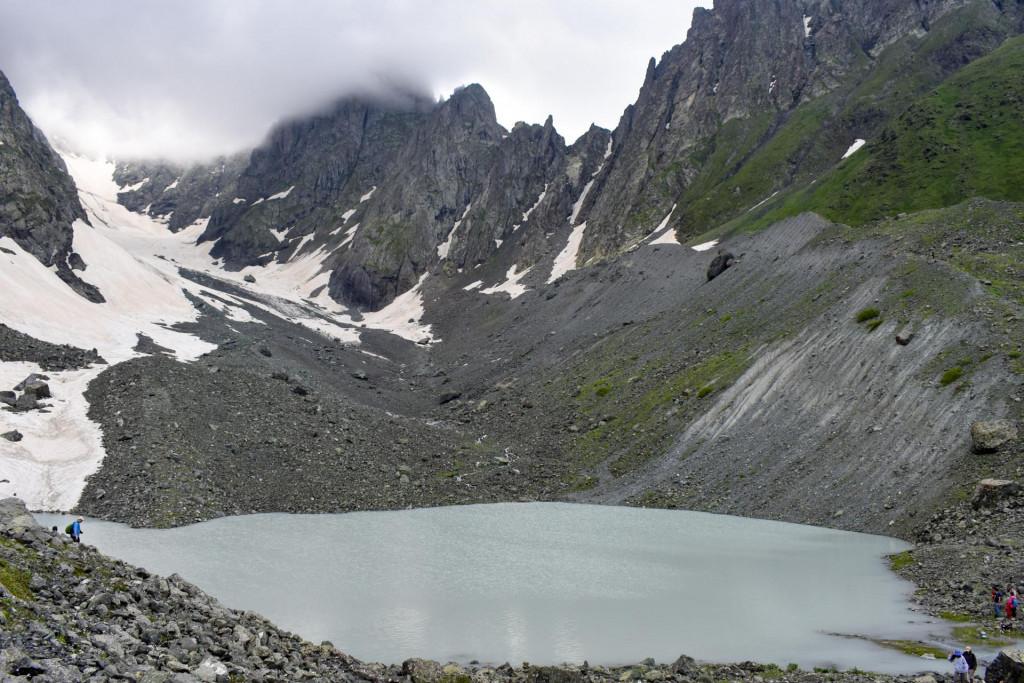 აბუდელაურის ფერადი ტბები