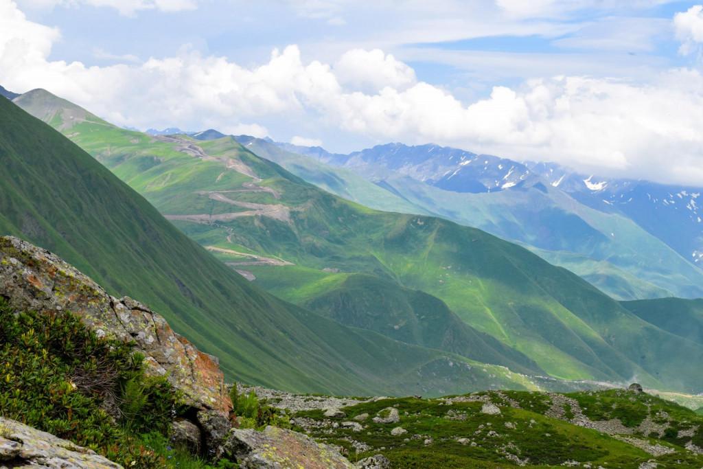 აბუდელაურის ფერადი ტბები