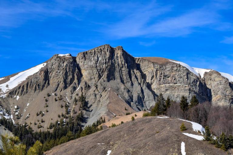 საბუღროს მთა