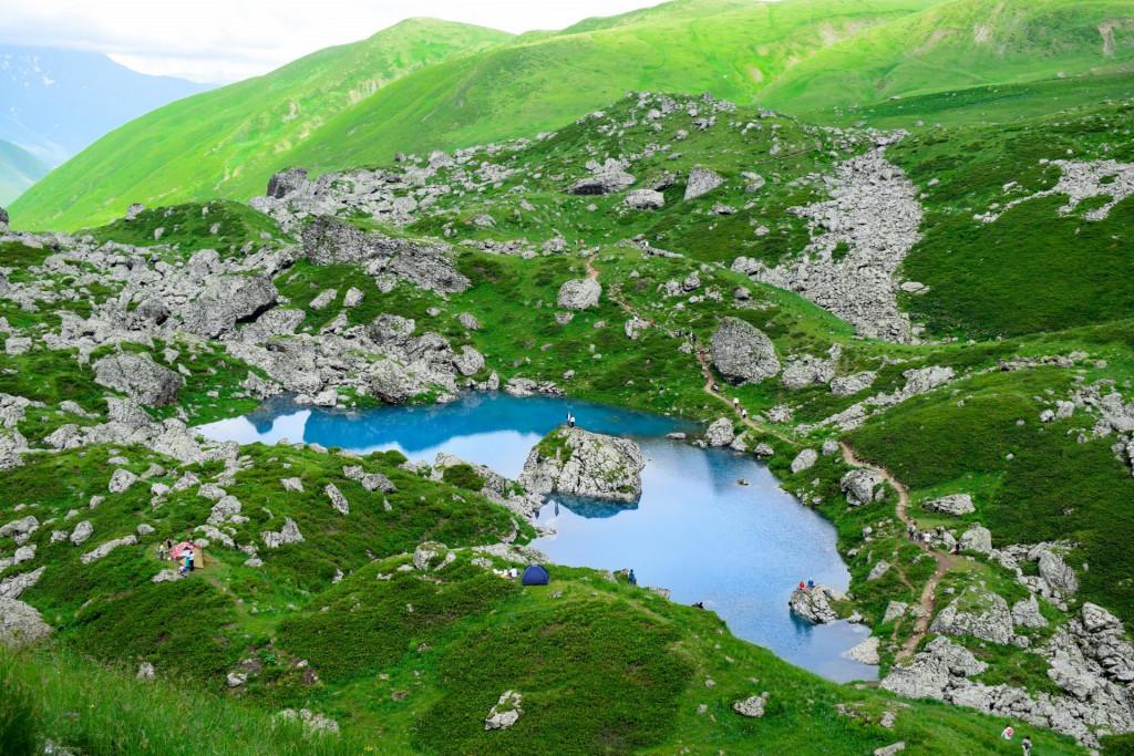 აბუდელაურის ფერადი ტბები