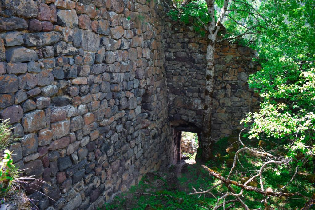 საკირეს ციხე-დარბაზი