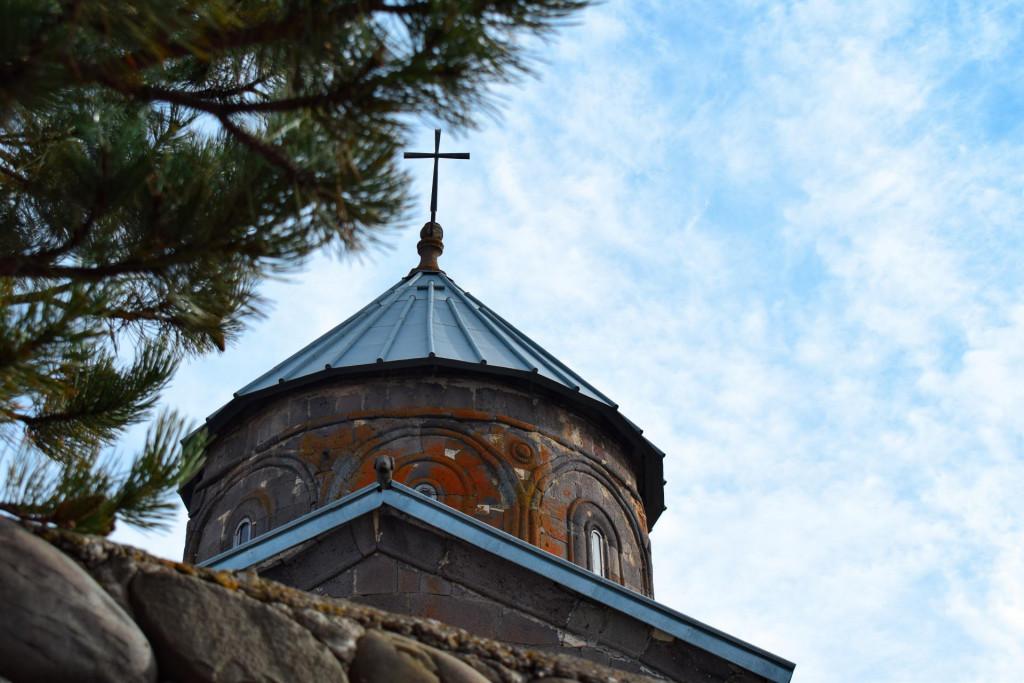 ნიქოზის ღვთაების ეკლესია