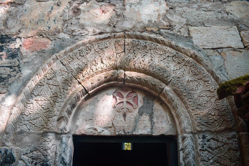 ჩიხის ციხე და ღვთისმშობლის ეკლესია