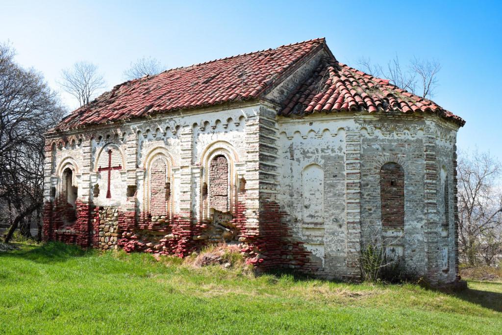 ვარდისუბნის სვეტიცხოველი და ღვთისმშობლის ეკლესია