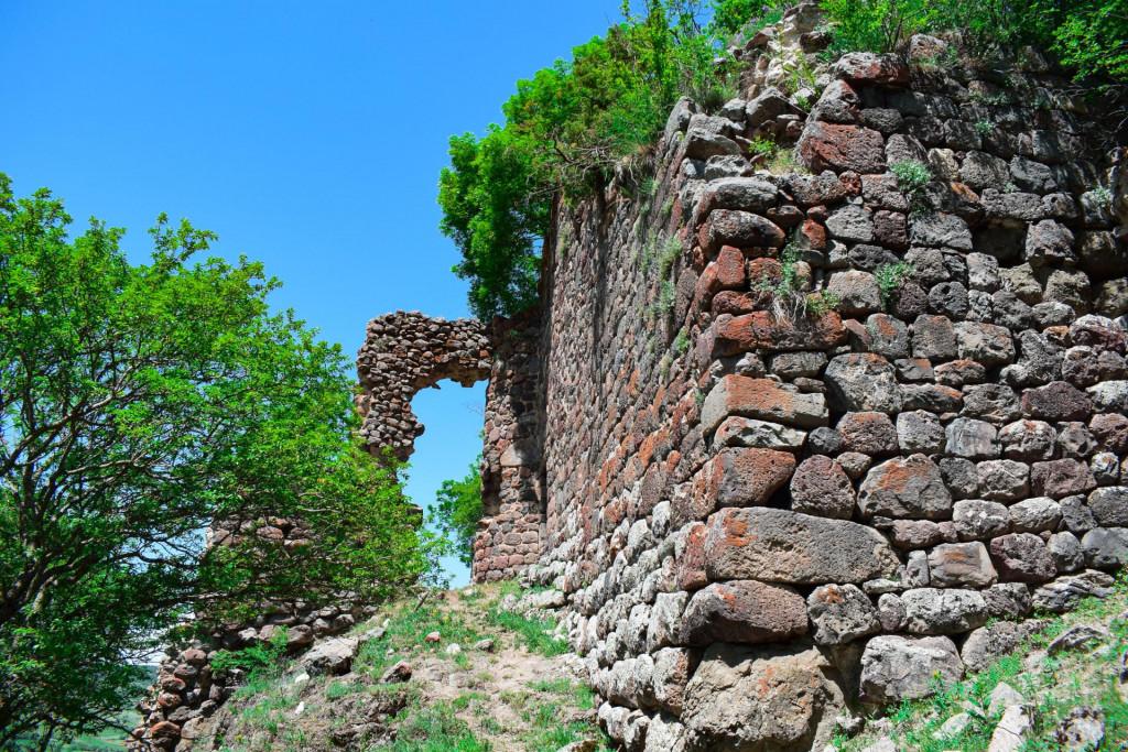 საკირეს ციხე-დარბაზი