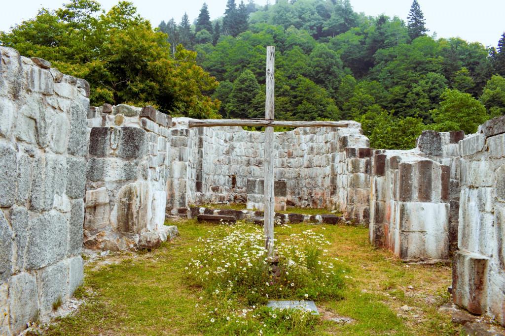 ხინოწმინდის საეპისკოპოსო ტაძარი