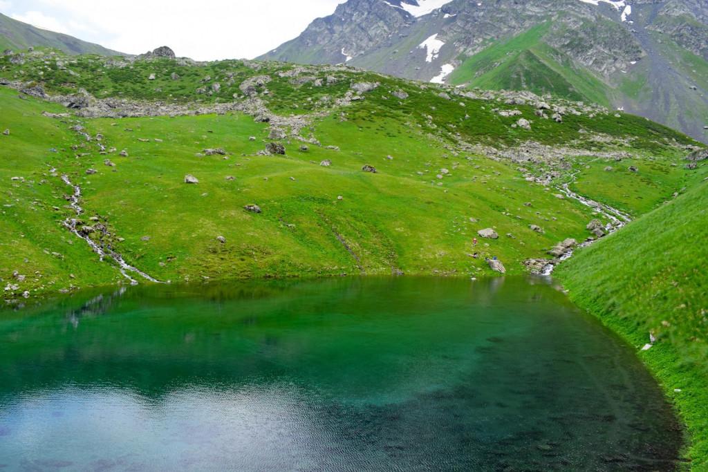 აბუდელაურის ფერადი ტბები