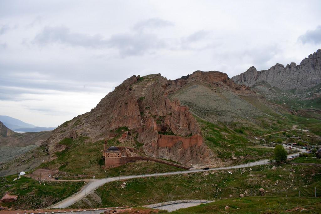 დოღუბეიაზითის ციხე