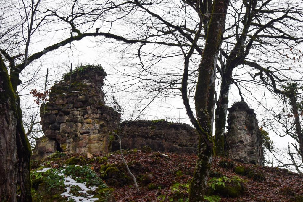 ჩიხის ციხე და ღვთისმშობლის ეკლესია