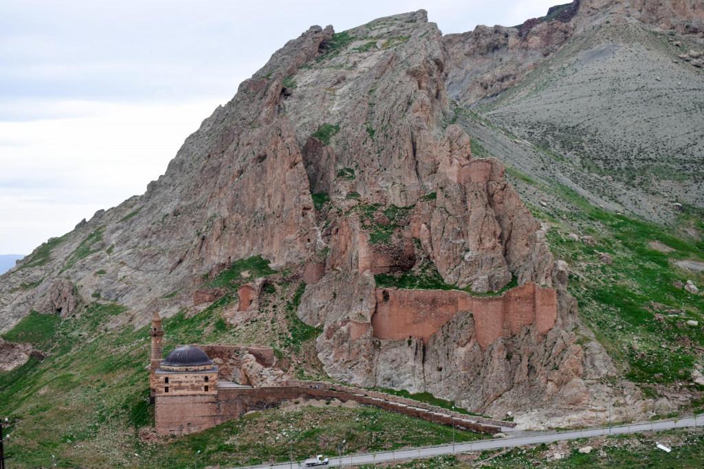 დოღუბეიაზითის ციხე