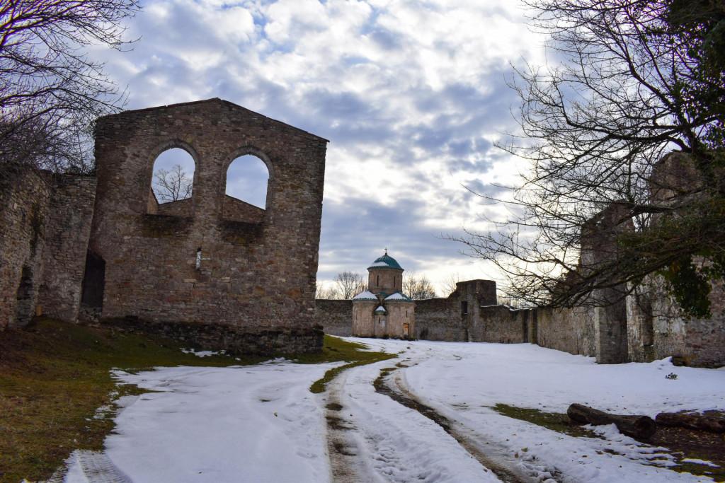 კვეტერას ციხე-ქალაქი