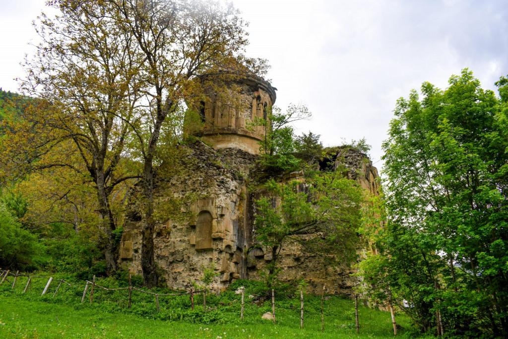 იენირაბათის (ახალდაბის/ლონგოთხევის) ეკლესია