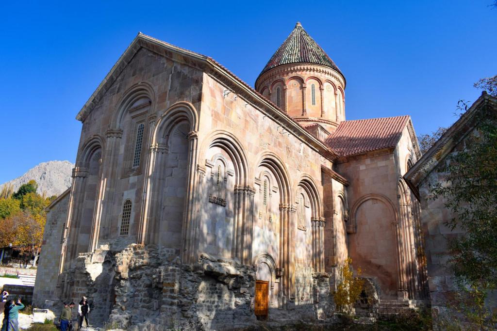 იშხნის საკათედრო ტაძარი