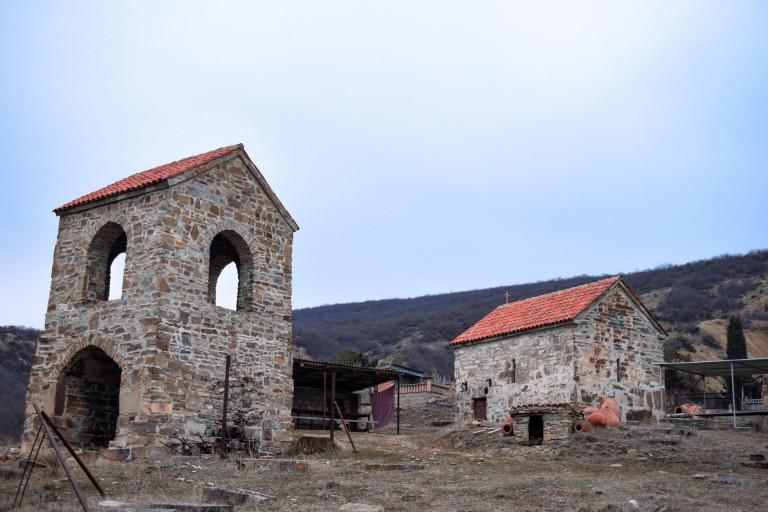 ხოვლეს კვართის წმინდა გიორგის ეკლესია და სამრეკლო