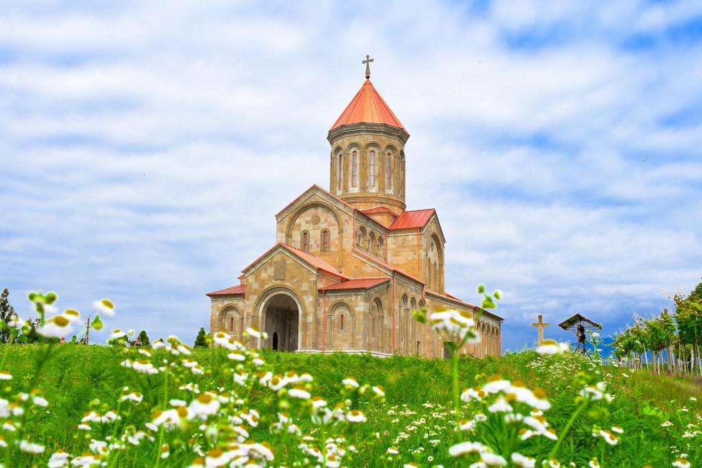 გვარას ივერიის ღვთისმშობლის ეკლესია