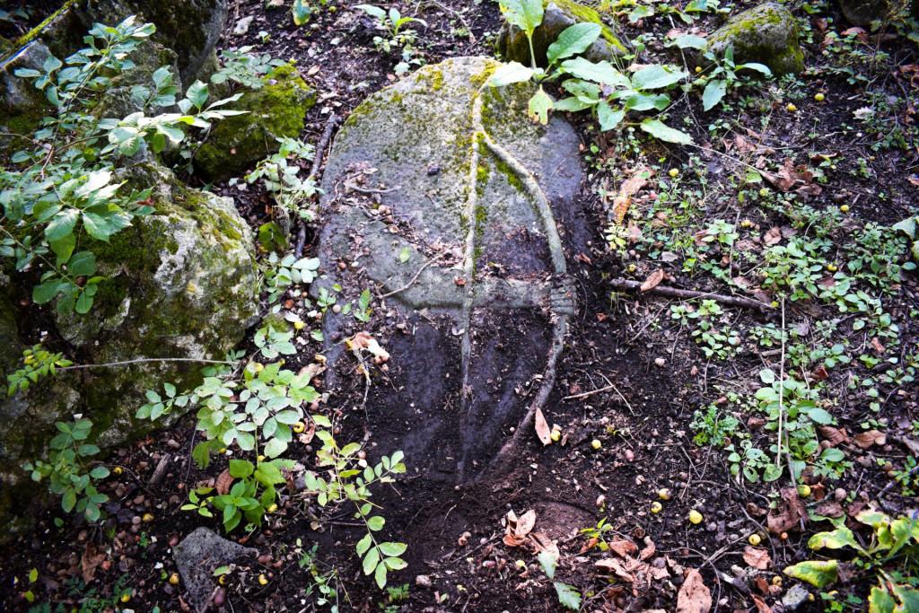 აძიკვის წმინდა გიორგის ეკლესია და სამაროვანი