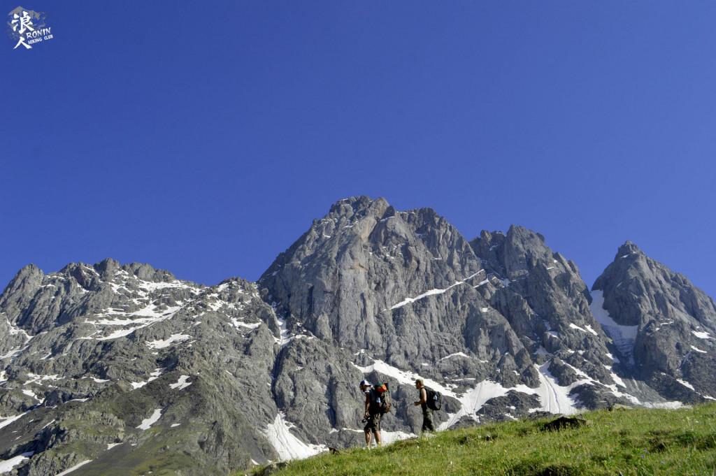 მოირონინე ჯუთა - ჭაუხები - აბუდელაურის ფერადი ტბები